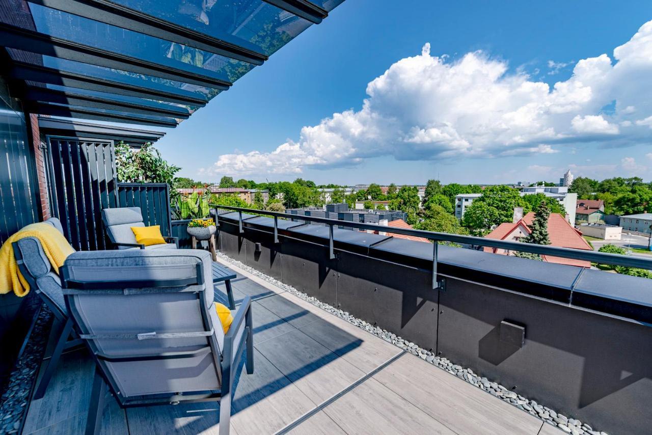 Artisa Riia Str 20B Luxury Penthouse Apartment Tartu Exterior foto