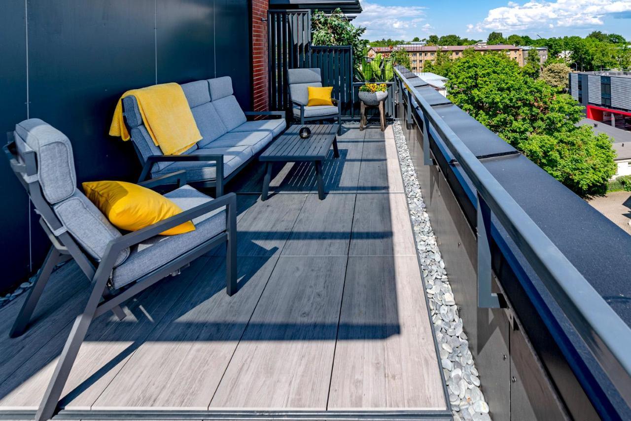 Artisa Riia Str 20B Luxury Penthouse Apartment Tartu Exterior foto